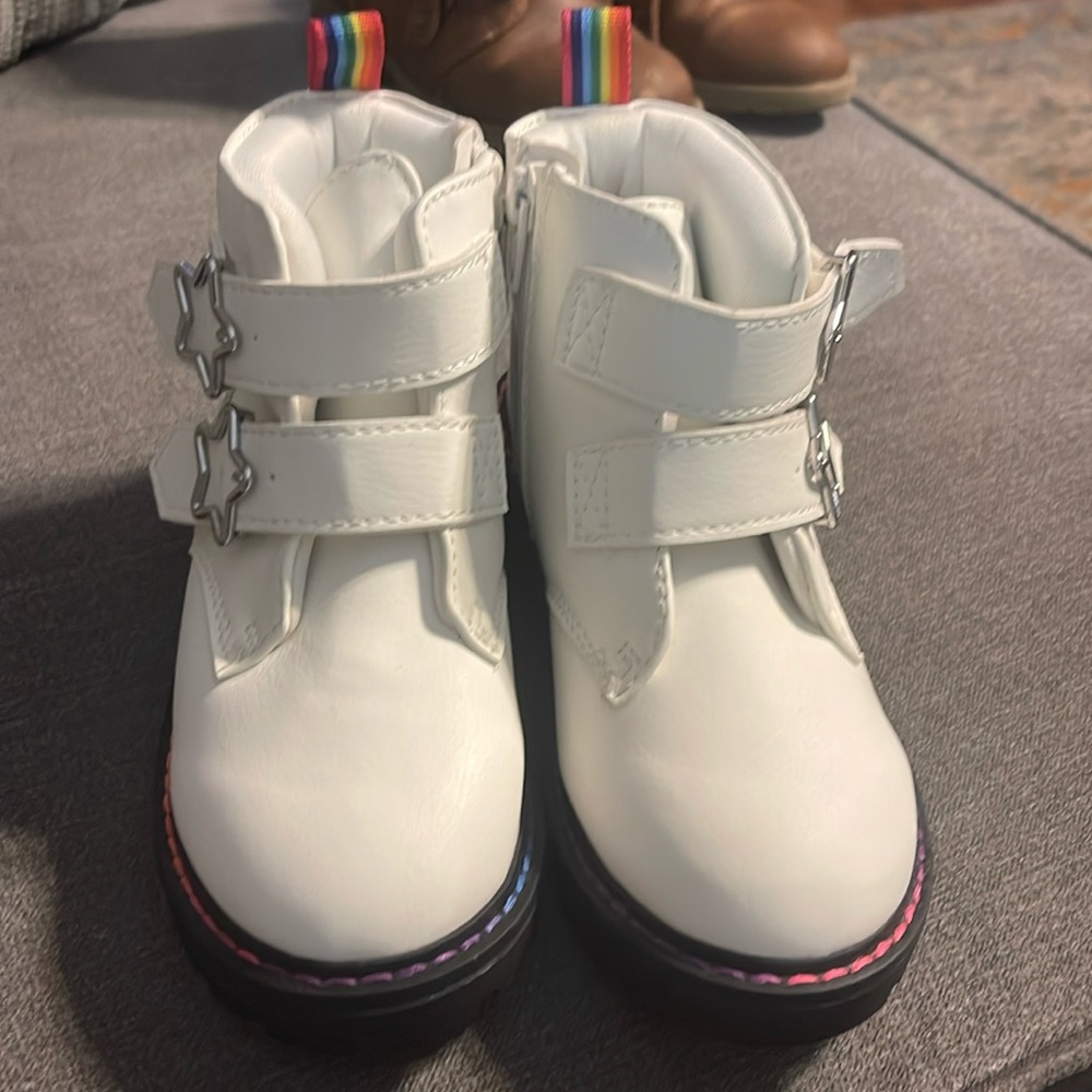 Wonder Nation Boots 12C
